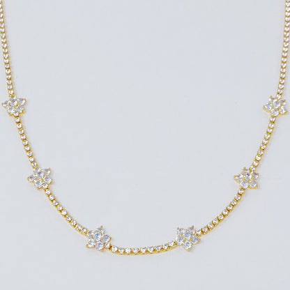 Stella Shiny Flower Necklace