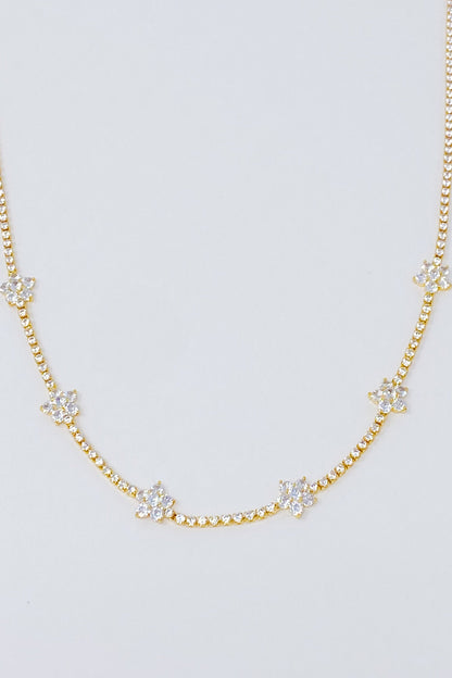 Stella Shiny Flower Necklace